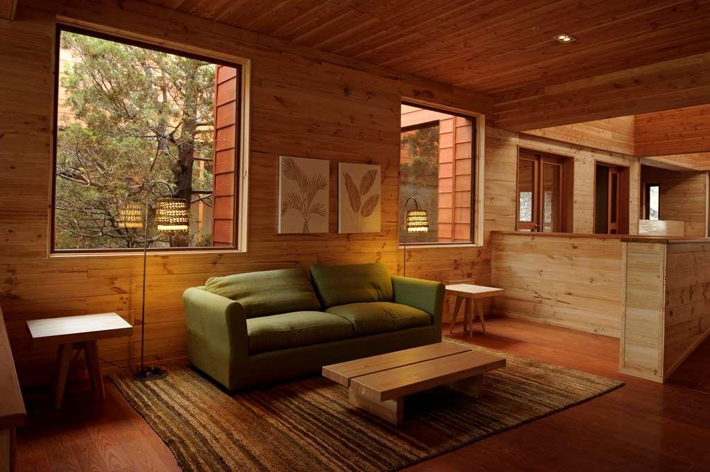 El Manzanar  Noi Puma Lodge מתקנים תמונה